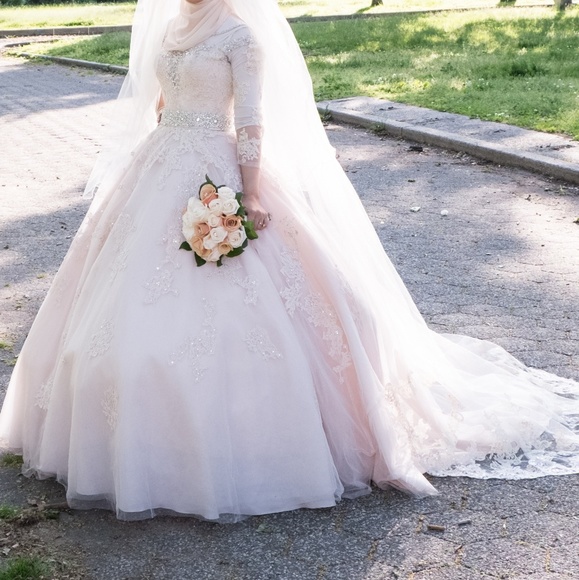 Authentic Allure Bridal 9114 - Picture 5 of 5